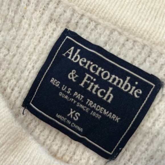 Abercrombie & Fitch Striped Pullover Sweater - Picture 3 of 11